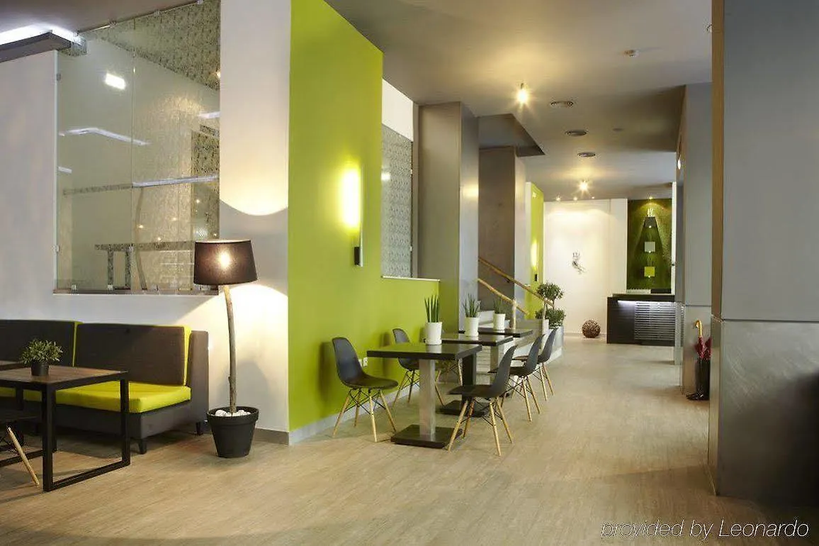 City Hotel Thessaloniki 4*,