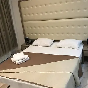 Hotel Rex, Salonic